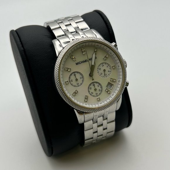 MICHAEL KORS Chronograph Silver Mother of Pearl Ladies Watch Extra Links Working main image 5